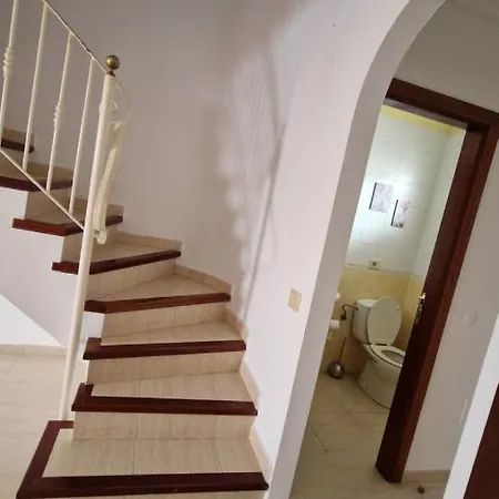 Lomada بيت للعطل