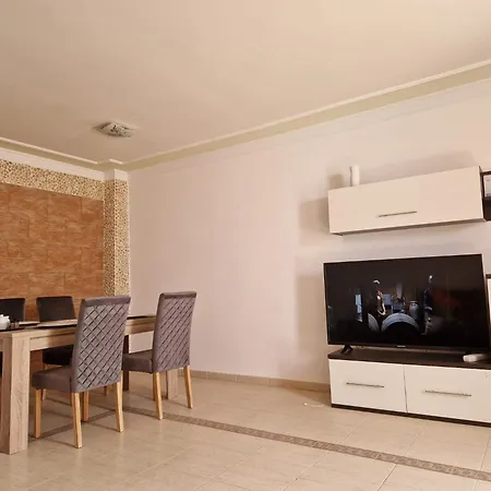 Lomada بيت للعطل *